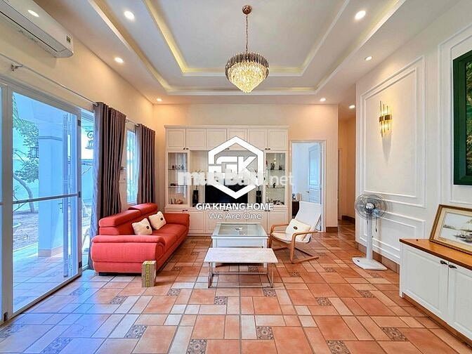 CHO THUÊ BIỆT THỰ SÂN VƯỜN PHÍA NAM NHA TRANG CÓ HỒ BƠI 3 PHÒNG NGỦ
