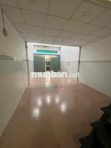 Cần cho thuê nhà đường xe tải thông 4x18m đúc lửng 2pn 2wc 8.5tr
