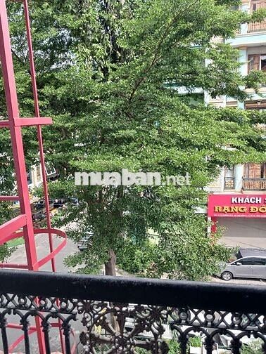 PHÒNG VIP, NGAY CỔNG KCN SÓNG THẦN