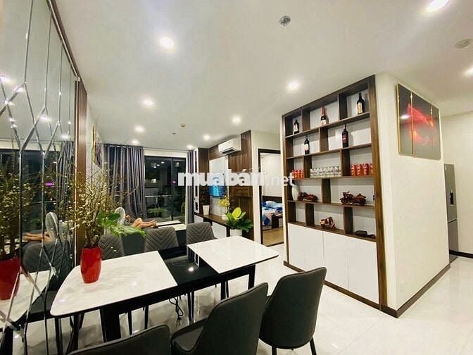 Chủ mới gửi căn 2PN nội thất cao cấp giá rẻ nhất C SkyView TDM