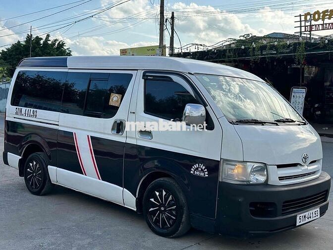 Toyota Hiace 16 chỗ Trắng, Đen