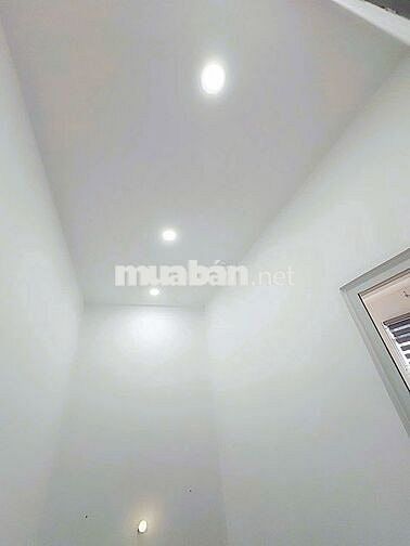 Nhà nguyên căn 1 trệt 1 lầu 2 phòng ngủ hẻm xe hơi đường Cây Keo