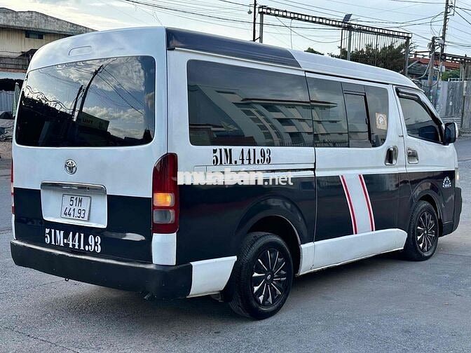 Toyota Hiace 16 chỗ Trắng, Đen
