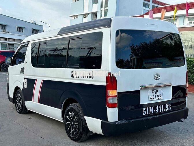 Toyota Hiace 16 chỗ Trắng, Đen