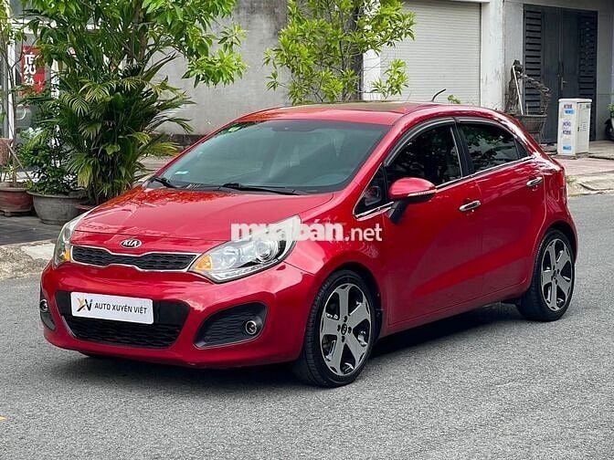 Kia Rio Hatchback 1.4AT 2014 Đỏ Tự động
