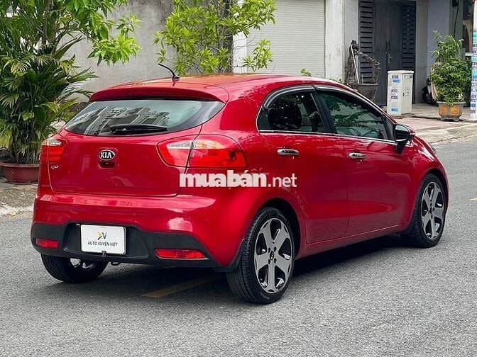 Kia Rio Hatchback 1.4AT 2014 Đỏ Tự động