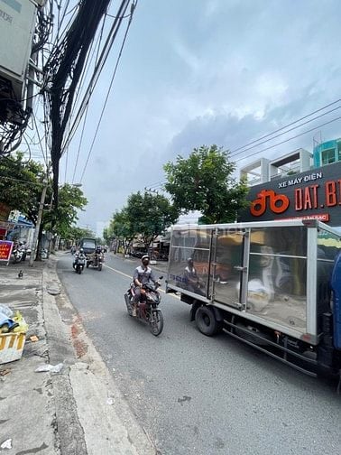 BÁN NHÀ MẶT TIỀN KINH DOANH TỈNH LỘ 10 - NGAY CHỢ BÀ HOM - DT 6.2 X 42