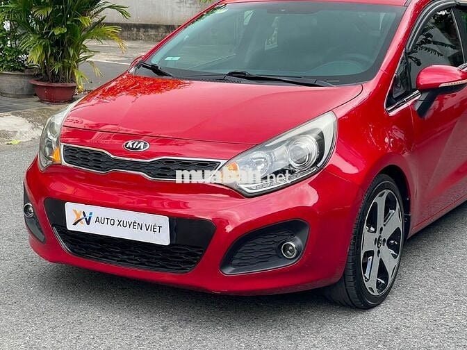Kia Rio Hatchback 1.4AT 2014 Đỏ Tự động