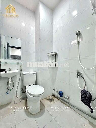 Nhà tớ - vừa trống lại căn 1PN riêng có thang máy ngay Trần Hữu Trang