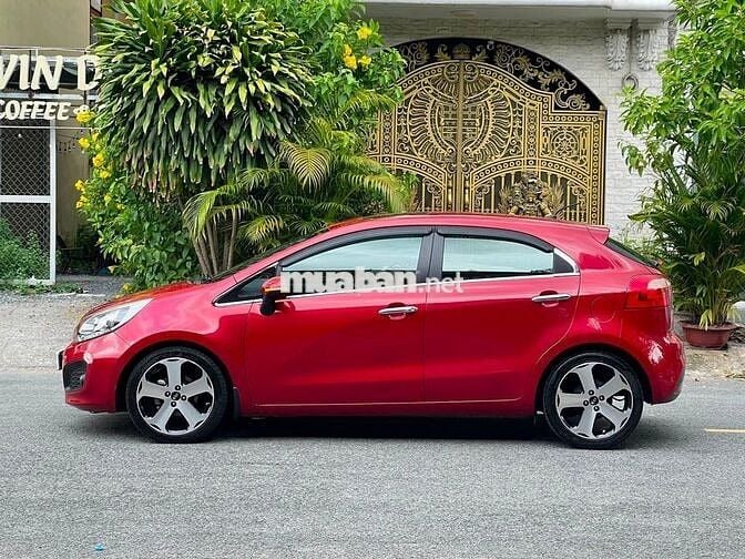 Kia Rio Hatchback 1.4AT 2014 Đỏ Tự động