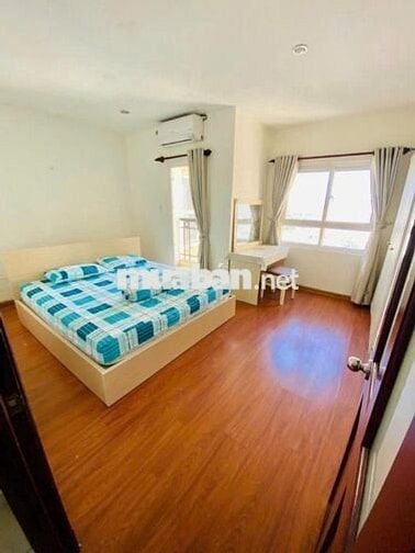 Chung cư Phúc Yên lầu cao thoáng 3PN 3WC view hồ bơi giá chỉ 15tr.th