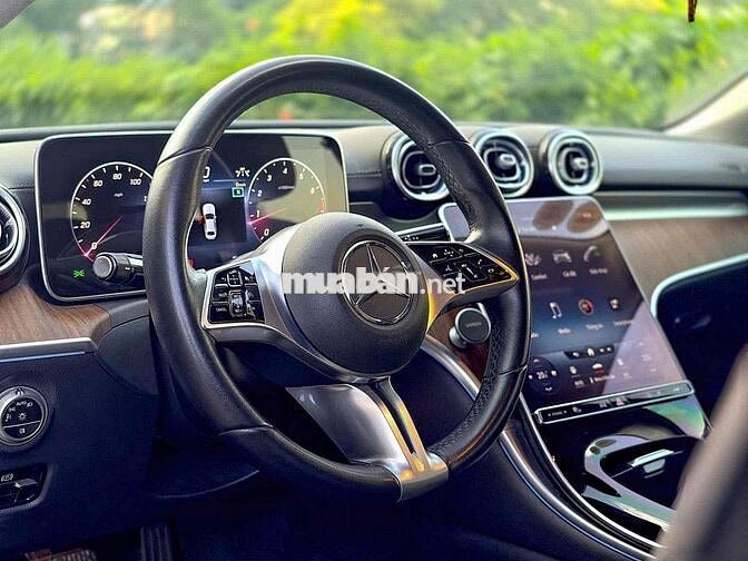 C200 Avantgarde Plus 2022 màu đen cá nhân xe đẹp