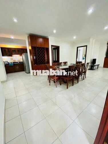 Chung cư Phúc Yên lầu cao thoáng 3PN 3WC view hồ bơi giá chỉ 15tr.th