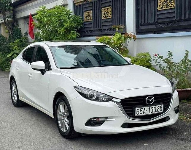 Mazda Mazda 3 Trắng 5 chỗ Tự động