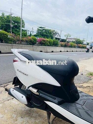 Honda Lead 2011 Trắng
