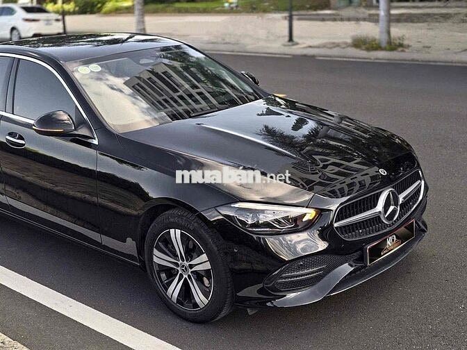 C200 Avantgarde Plus 2022 màu đen cá nhân xe đẹp