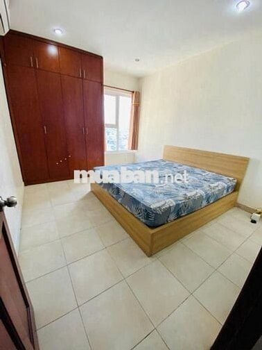 Chung cư Phúc Yên lầu cao thoáng 3PN 3WC view hồ bơi giá chỉ 15tr.th