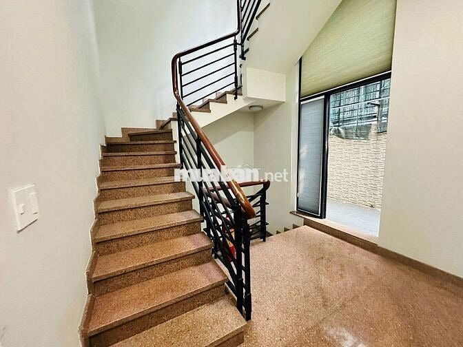 CHO THUÊ NHÀ VĂN PHÒNG LIỀN KỀ PHÚ MỸ HƯNG – QUẬN 7 – GIÁ 55 TRIỆU