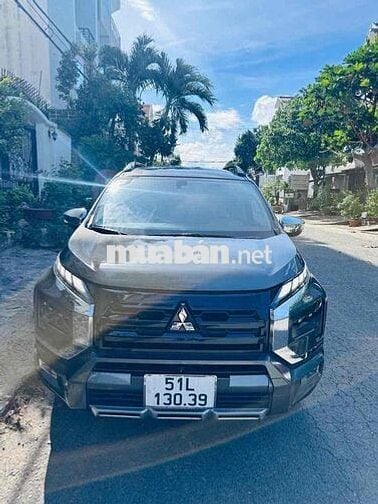 Mitsubishi Xpander Cross 2024 Xám 7 chỗ