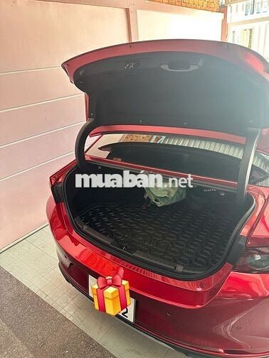 Mazda 3 Luxury 2025 4500 km Đỏ