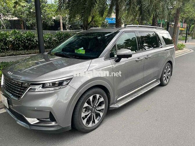Kia Carnival Signature 7 chỗ 84.382 km