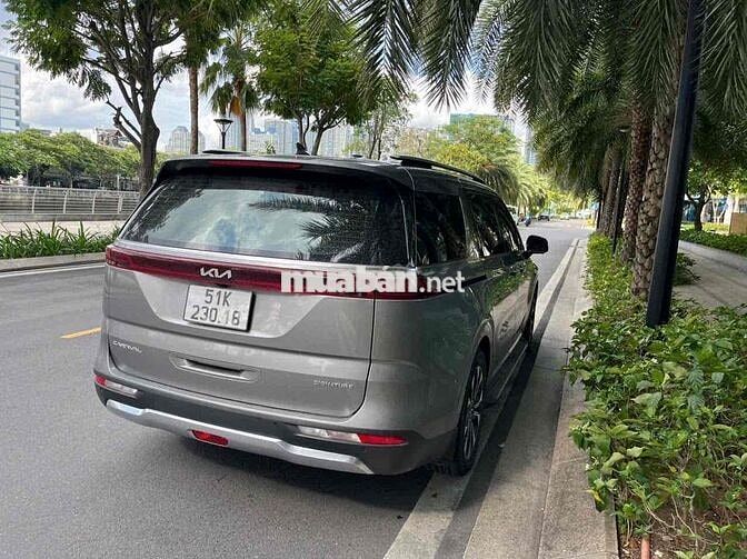 Kia Carnival Signature 7 chỗ 84.382 km