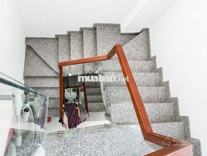 Bán nhà hẻm xe hơi 6m, DT 4.2x15m, 3 tầng 3pn, kdbb, chỉ 8.x tỷ