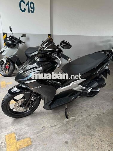 air blade 160ABS đen bạc 6/2024 đi ít chính chủ