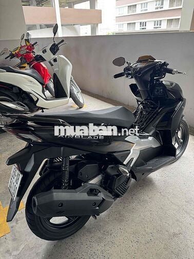 air blade 160ABS đen bạc 6/2024 đi ít chính chủ