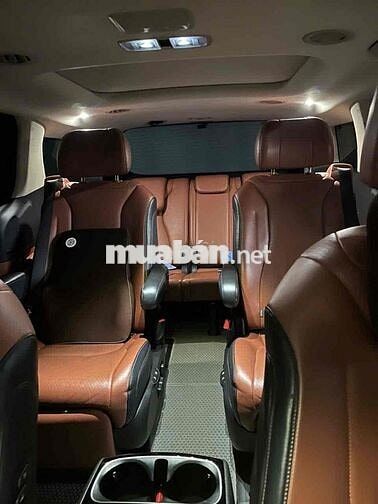Kia Carnival Signature 7 chỗ 84.382 km