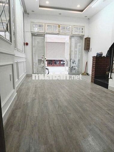 Mặt tiền Hoa Sữa| DT 4x14m 3 Lầu| Khu Phan Xích Long| Phù Hợp ở + KD
