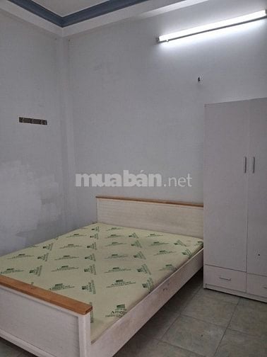 Chính chủ cho thuê nhà nguyên căn 4 x 18m, đúc trệt 2 lầu, sân thượng