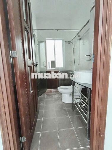 Mặt tiền Hoa Sữa| DT 4x14m 3 Lầu| Khu Phan Xích Long| Phù Hợp ở + KD