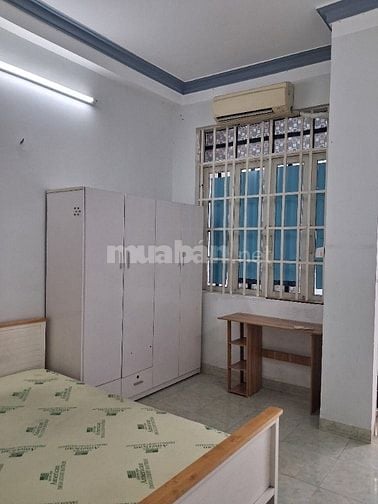 Chính chủ cho thuê nhà nguyên căn 4 x 18m, đúc trệt 2 lầu, sân thượng