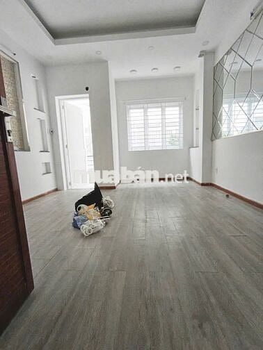 Mặt tiền Hoa Sữa| DT 4x14m 3 Lầu| Khu Phan Xích Long| Phù Hợp ở + KD