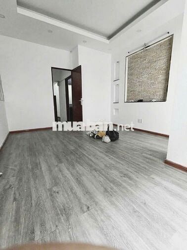 Mặt tiền Hoa Sữa| DT 4x14m 3 Lầu| Khu Phan Xích Long| Phù Hợp ở + KD