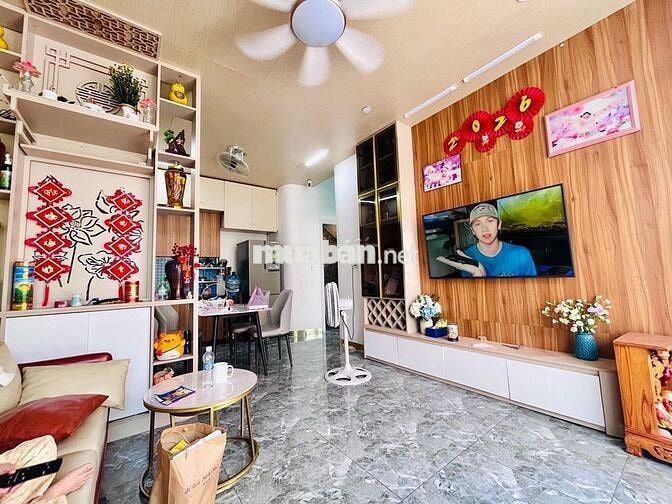 HIẾM.NHÀ C4 60M2 HẺM XH 7 CHỖ NGAY ĐƯỜNG SỐ 11 LINH XUÂN.SỔ VUÔNG ĐÉT