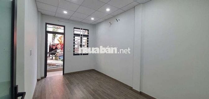 Cho thuê Nhà phố cực xinh góc Nguyễn Trãi Trần Bình Trọng quận 5