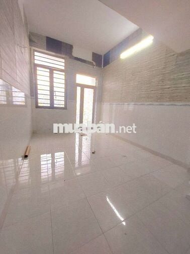 nhà 3 tầng ngay chợ lê văn quới gần trường bình long giáp tân phú