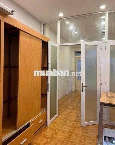 nhà nc mới đẹp 3x10 tr lầu 1pn 2vs trần hưng Đạo p.cầu kho Q1