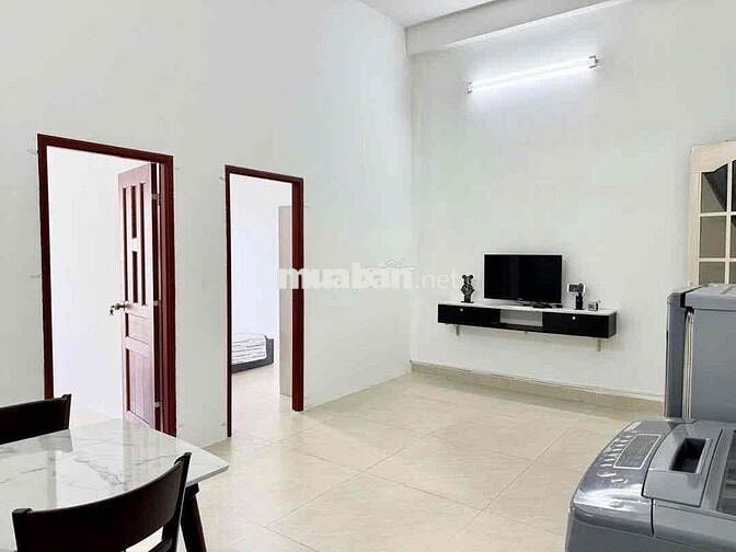 Căn hộ 2PN/1PK/Ban công Rộng 60m2 ngay Etown Cộng Hoà - Bình Giã