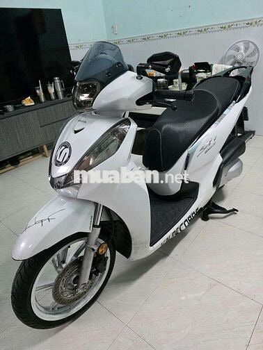 Honda SH300i 2017 Trắng 6000km Ý