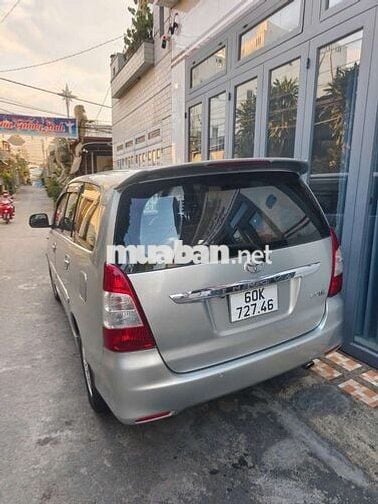 Toyota Innova 2012 Bạc Số sàn
