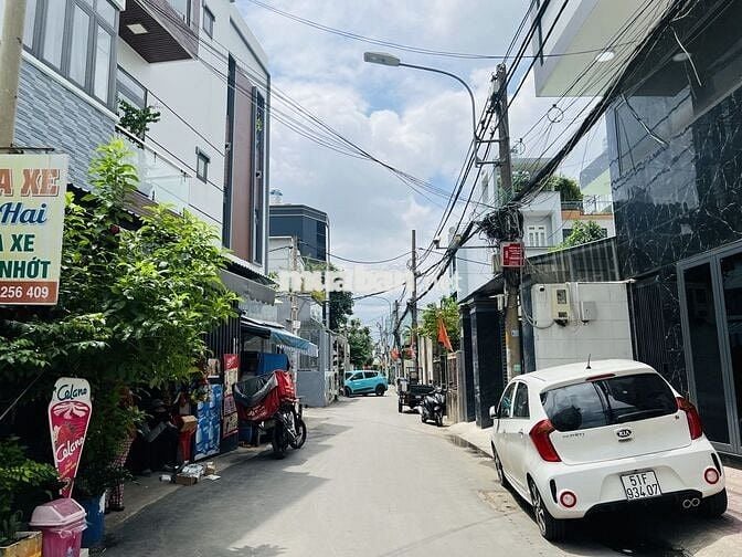 BÁN GẤP ĐẤT 2 MẶT TIỀN_HẺM XE HƠI LINH TRUNG_NGANG 9M VUÔNG VỨC