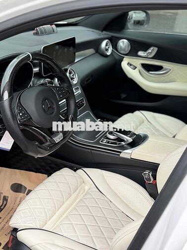 Mercedes-Benz C300 AMG 2017 Trắng 70000 km