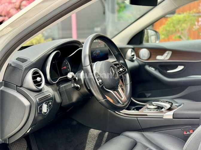Bán xe Mercedes Benz C200 Excutive, sản xuất 2021, xe mới đẹp