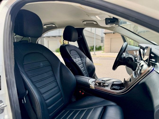 Bán xe Mercedes Benz C200 Excutive, sản xuất 2021, xe mới đẹp