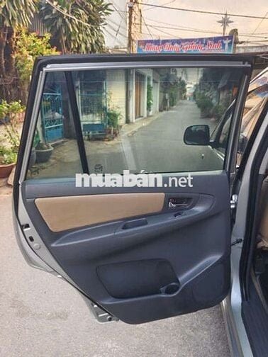 Toyota Innova 2012 Bạc Số sàn