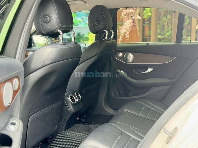Bán xe Mercedes Benz C200 Excutive, sản xuất 2021, xe mới đẹp