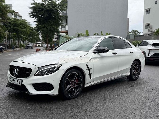Mercedes-Benz C300 AMG 2017 Trắng 70000 km